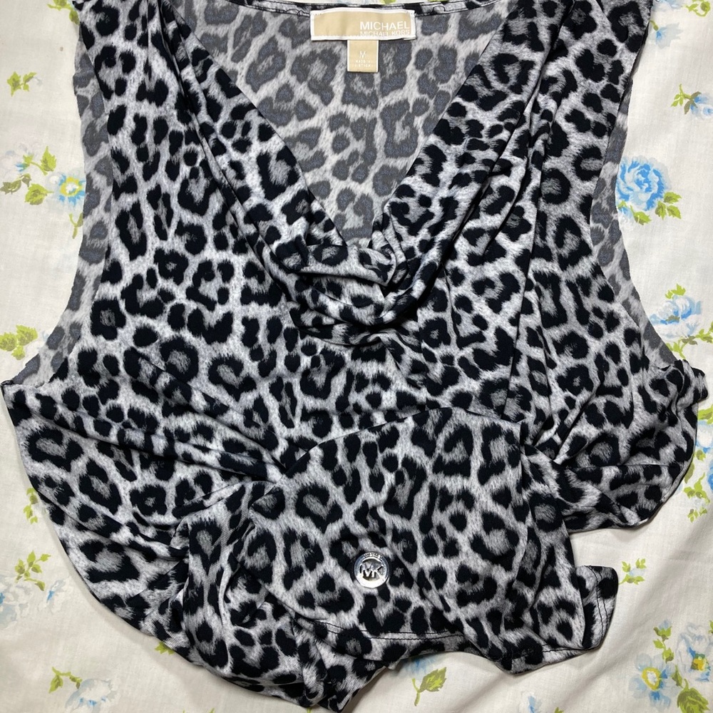Michael Kors black and white cheetah dressy top!